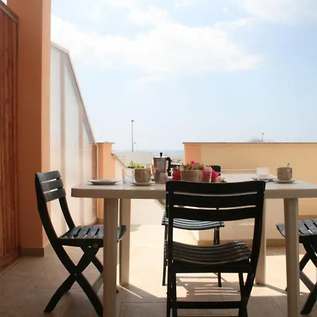 Quadrilocale Vista Mare N 1 Puglia On Line Apartmán *